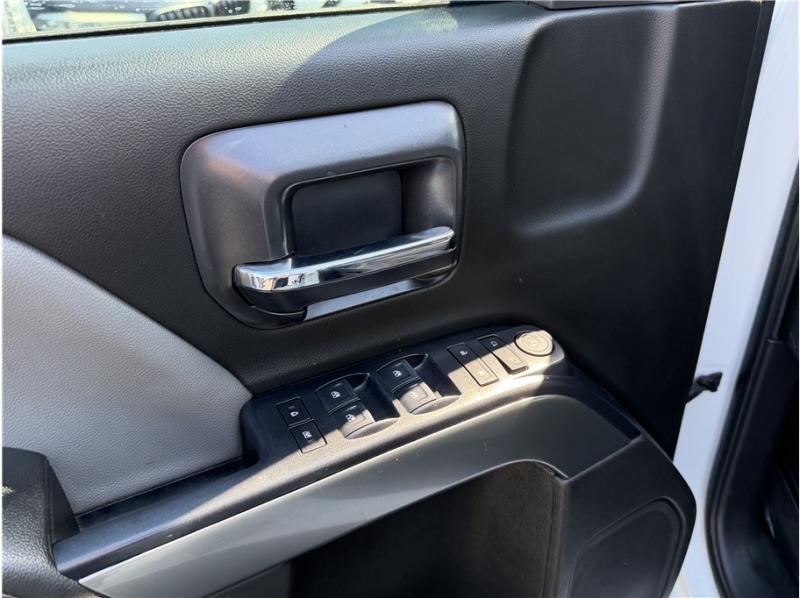 2018 Chevrolet Silverado 1500 Crew Cab LT Pickup 4D 5 3/4 ft