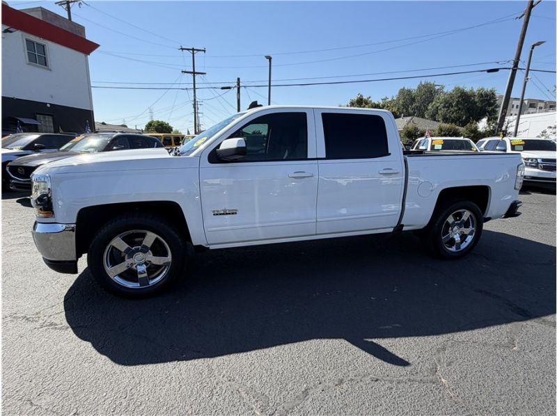 2018 Chevrolet Silverado 1500 Crew Cab LT Pickup 4D 5 3/4 ft