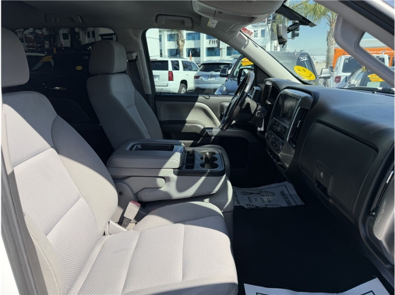 2018 Chevrolet Silverado 1500 Crew Cab LT Pickup 4D 5 3/4 ft