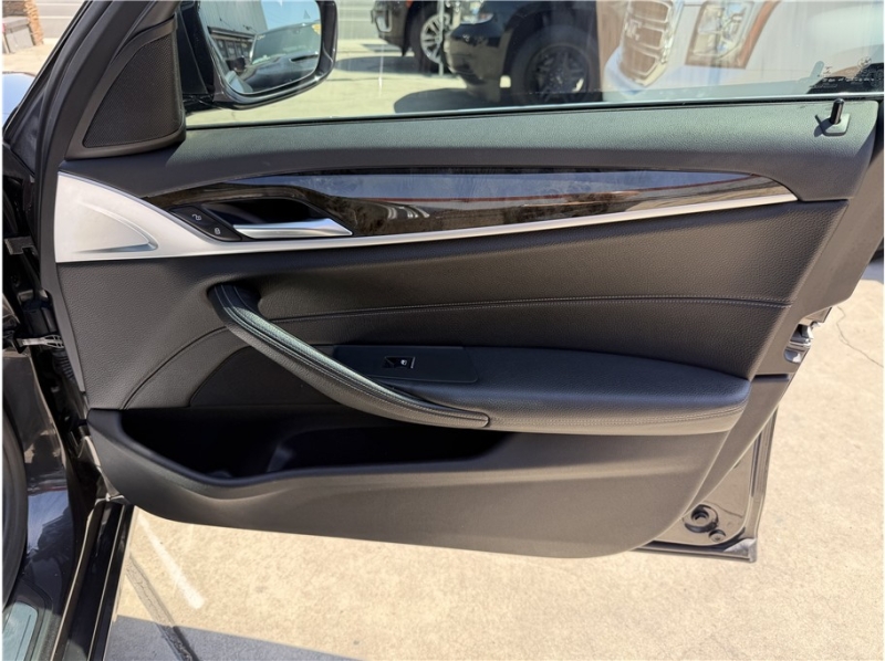 2019 BMW 5 Series 540i Sedan 4D
