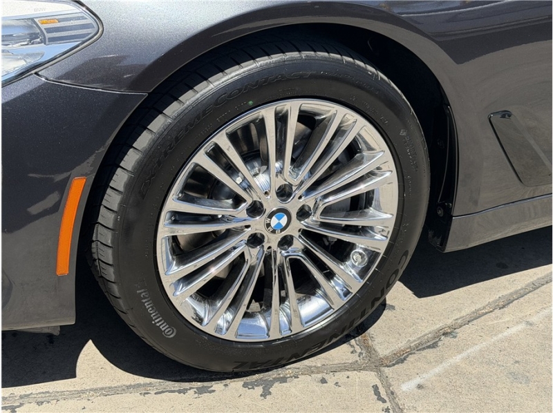 2019 BMW 5 Series 540i Sedan 4D