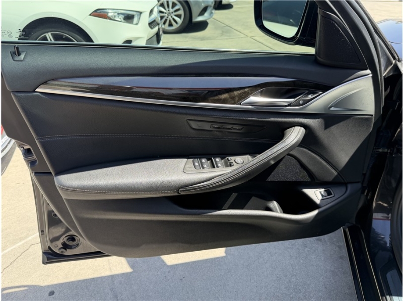 2019 BMW 5 Series 540i Sedan 4D