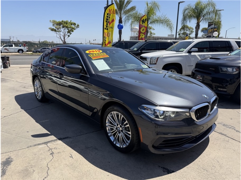 2019 BMW 5 Series 540i Sedan 4D