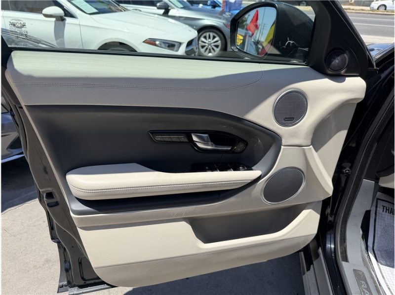 2018 Land Rover Range Rover Evoque HSE Dynamic Sport Utility 4D
