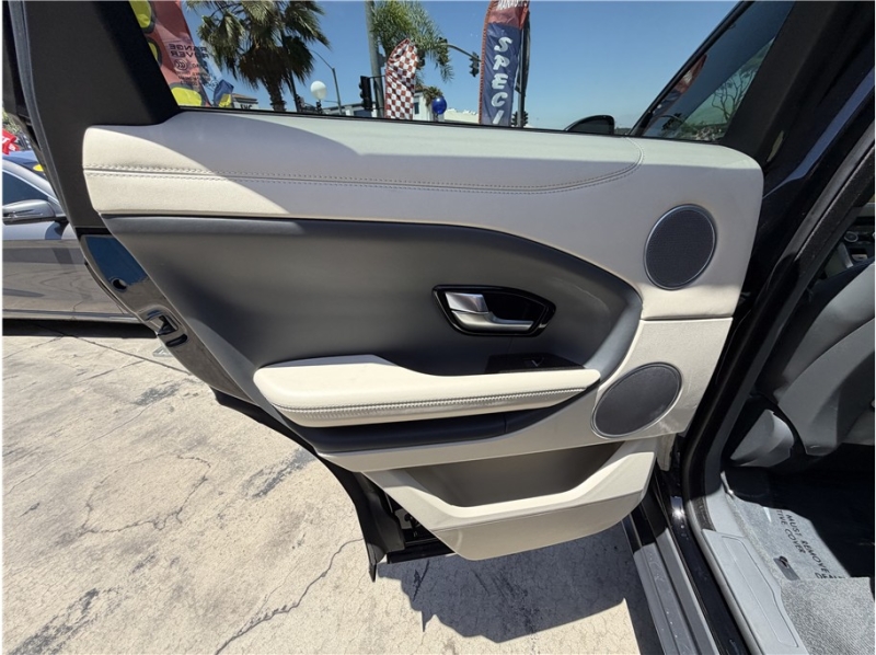 2018 Land Rover Range Rover Evoque HSE Dynamic Sport Utility 4D