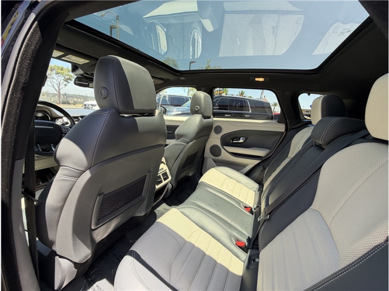2018 Land Rover Range Rover Evoque HSE Dynamic Sport Utility 4D