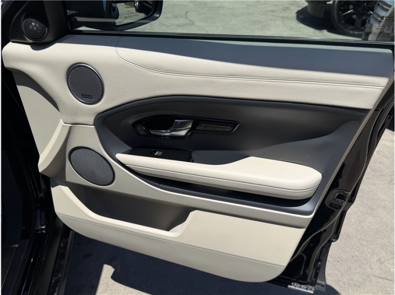 2018 Land Rover Range Rover Evoque HSE Dynamic Sport Utility 4D