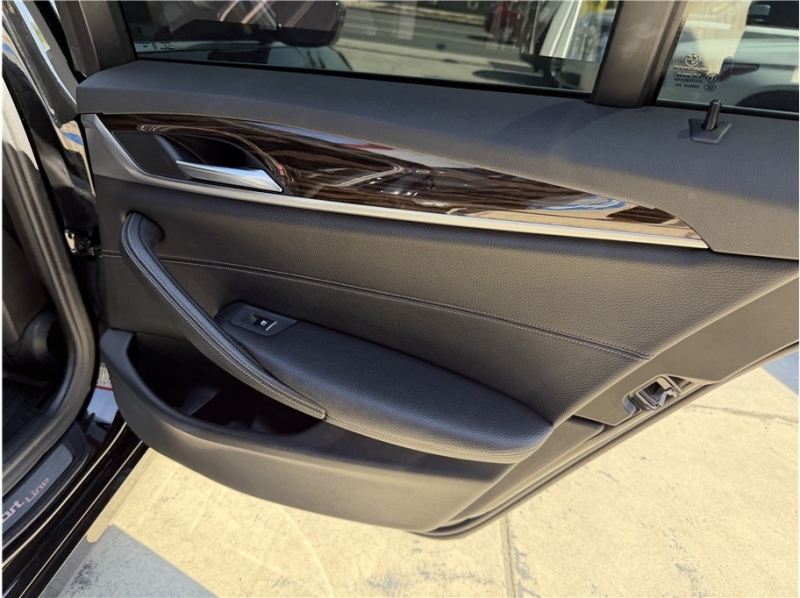 2018 BMW 5 Series 540i Sedan 4D
