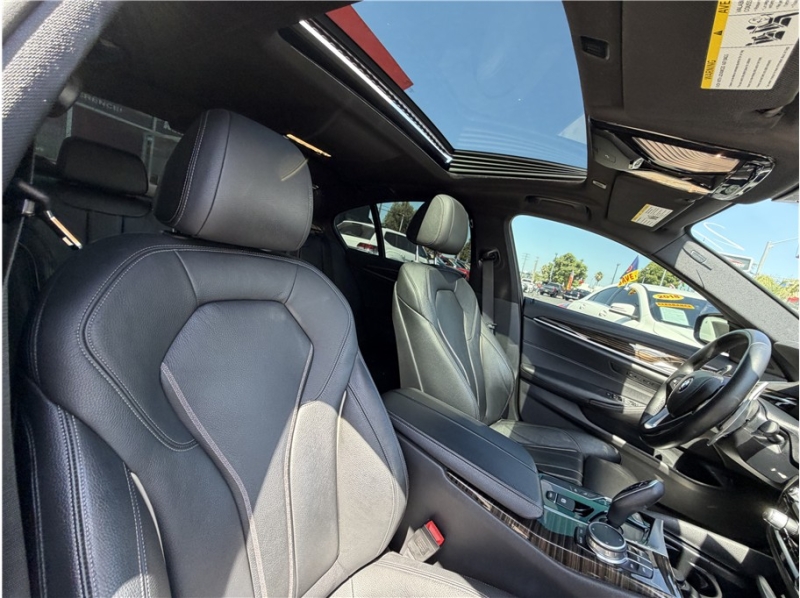 2018 BMW 5 Series 540i Sedan 4D