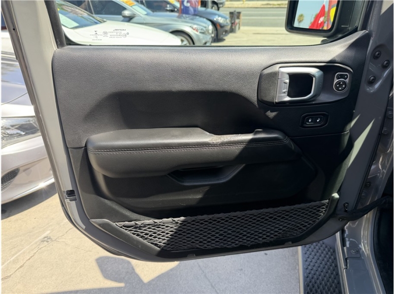 2021 Jeep Wrangler Unlimited Sahara Altitude Sport Utility 4D