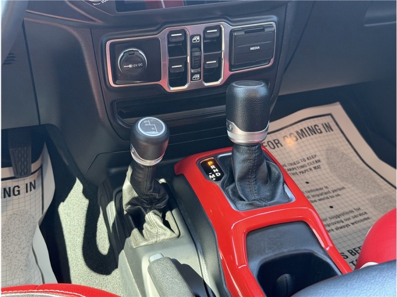 2023 Jeep Gladiator Sport S Pickup 4D 5 ft