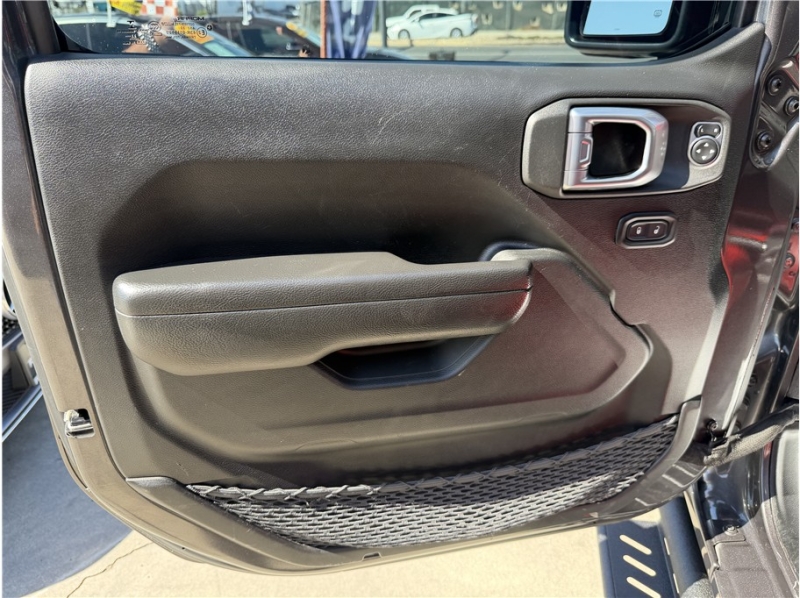 2023 Jeep Gladiator Sport S Pickup 4D 5 ft