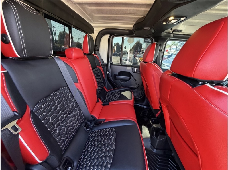 2023 Jeep Gladiator Sport S Pickup 4D 5 ft