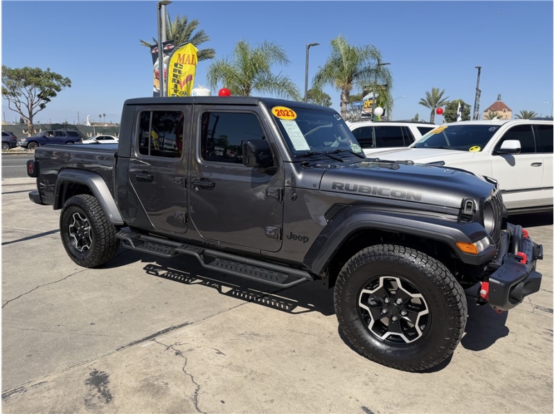 2023 Jeep Gladiator Sport S Pickup 4D 5 ft