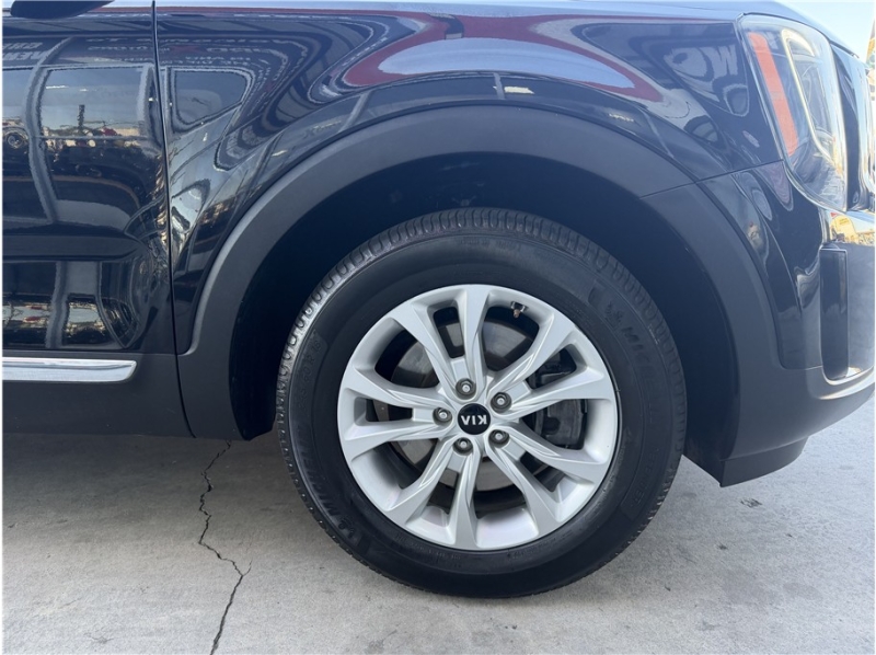 2020 Kia Telluride LX Sport Utility 4D