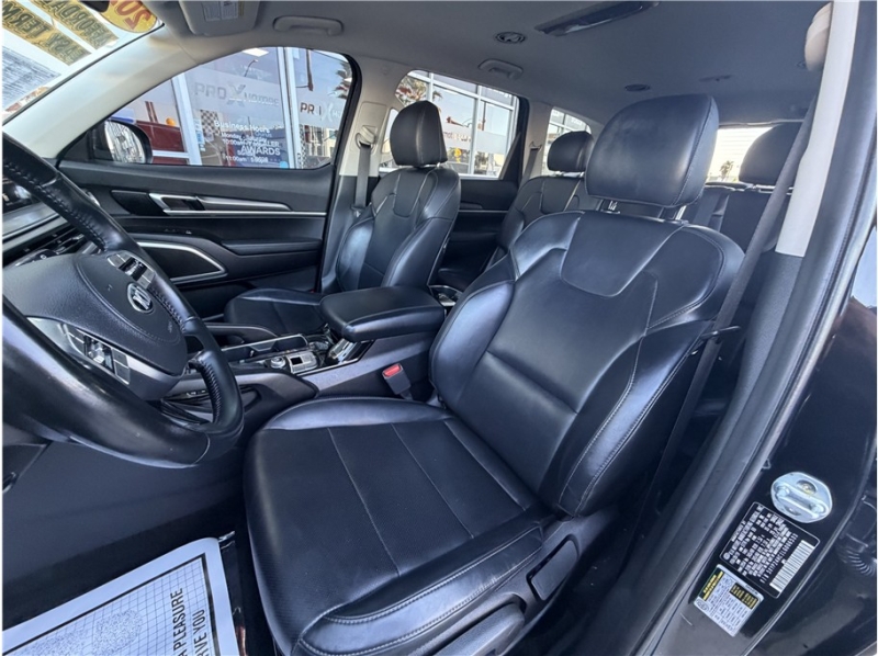 2020 Kia Telluride LX Sport Utility 4D