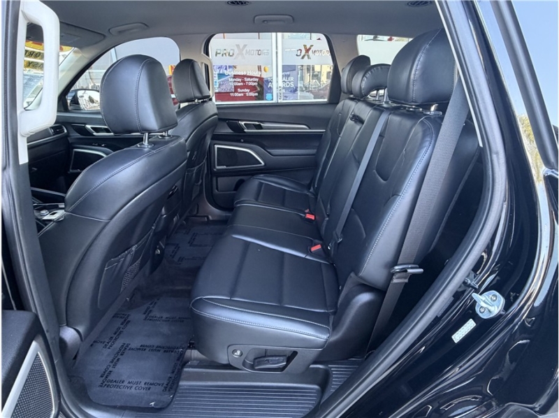 2020 Kia Telluride LX Sport Utility 4D