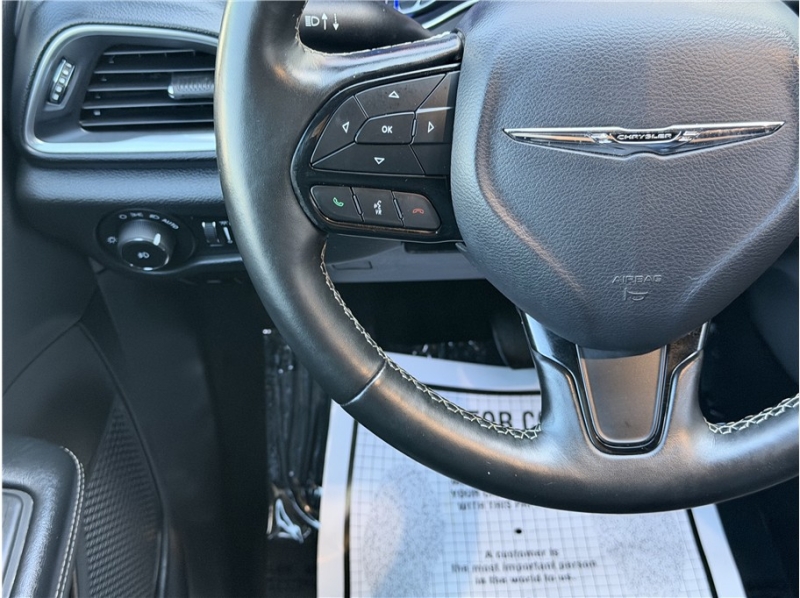 2019 Chrysler Pacifica Touring L Plus Minivan 4D