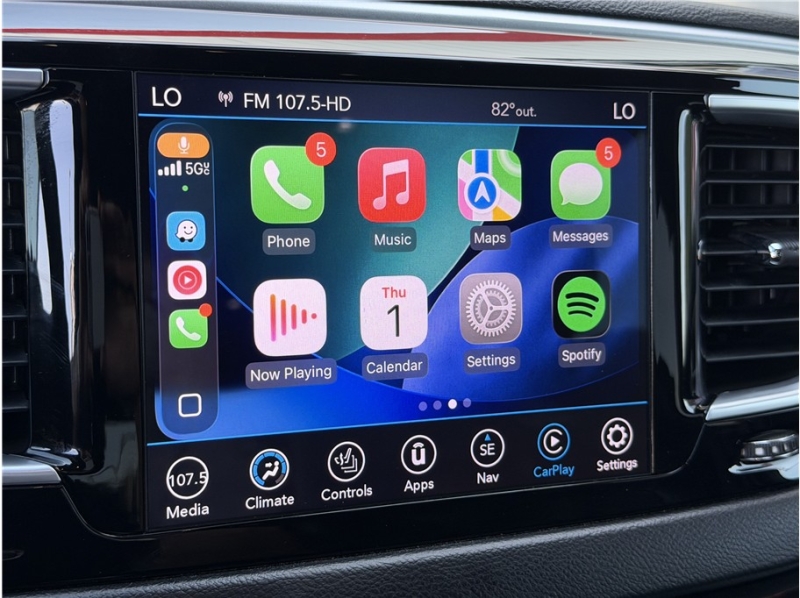 2019 Chrysler Pacifica Touring L Plus Minivan 4D