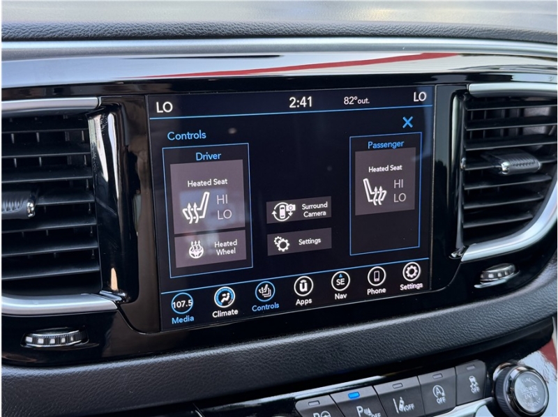 2019 Chrysler Pacifica Touring L Plus Minivan 4D