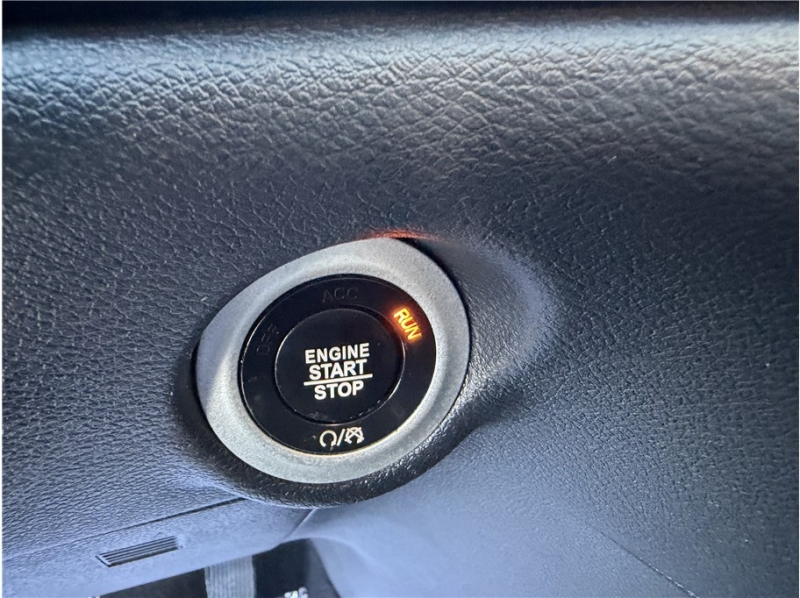 2019 Chrysler Pacifica Touring L Plus Minivan 4D