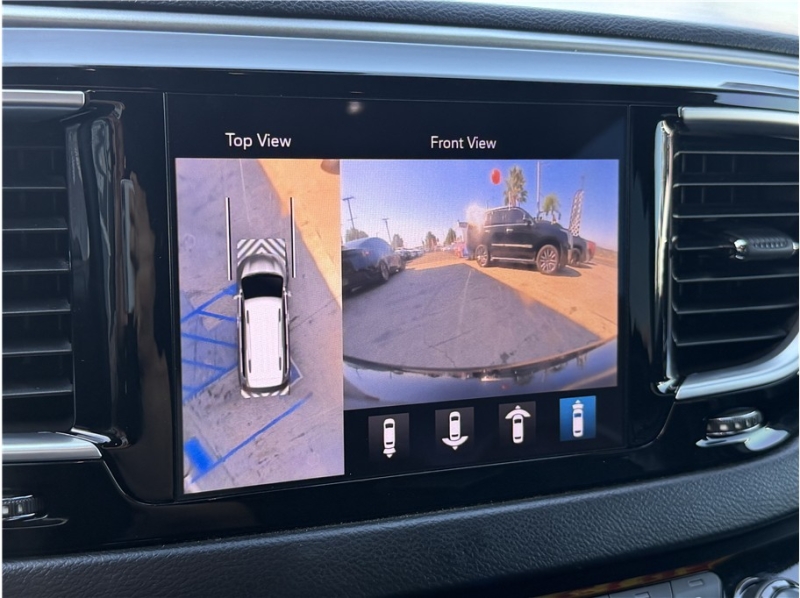 2019 Chrysler Pacifica Touring L Plus Minivan 4D