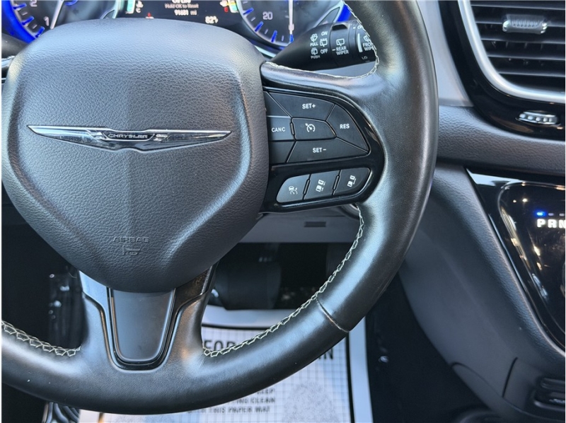 2019 Chrysler Pacifica Touring L Plus Minivan 4D