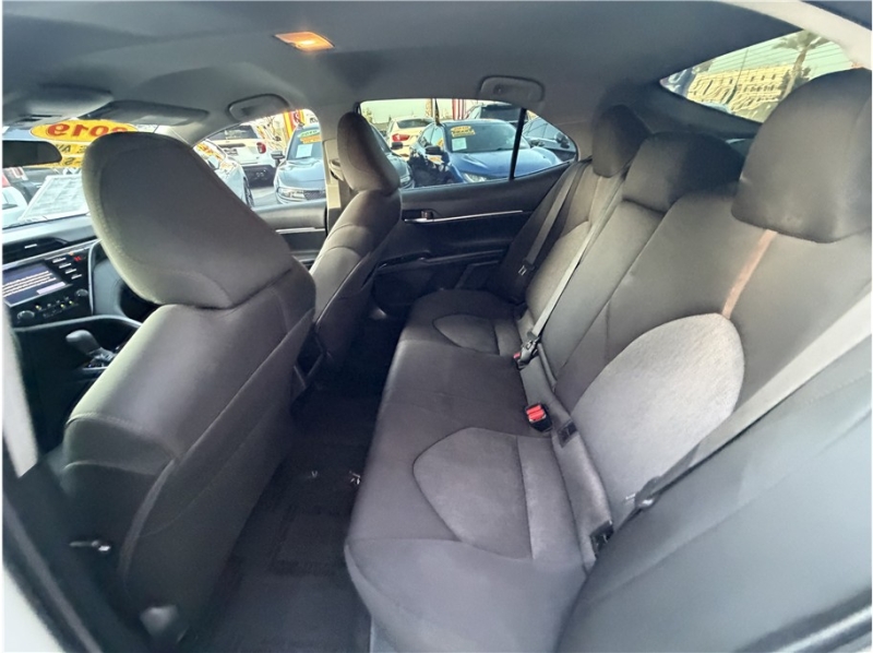2019 Toyota Camry LE Sedan 4D