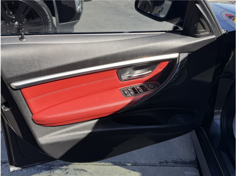 2017 BMW 3 Series 340i Sedan 4D