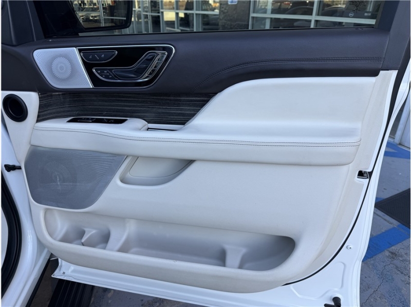 2022 Lincoln Navigator Black Label Sport Utility 4D