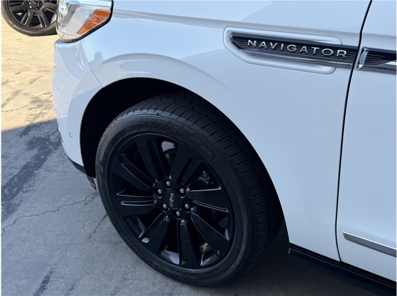 2022 Lincoln Navigator Black Label Sport Utility 4D
