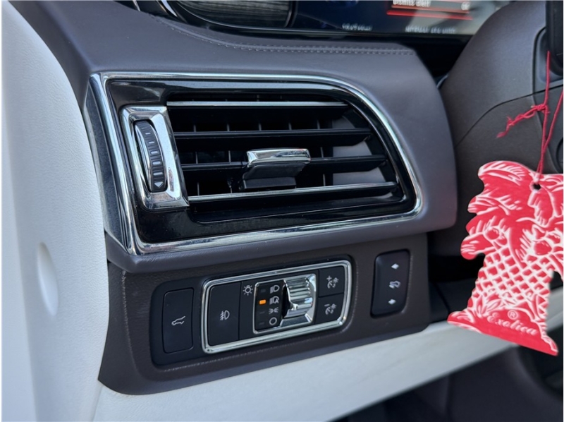 2022 Lincoln Navigator Black Label Sport Utility 4D