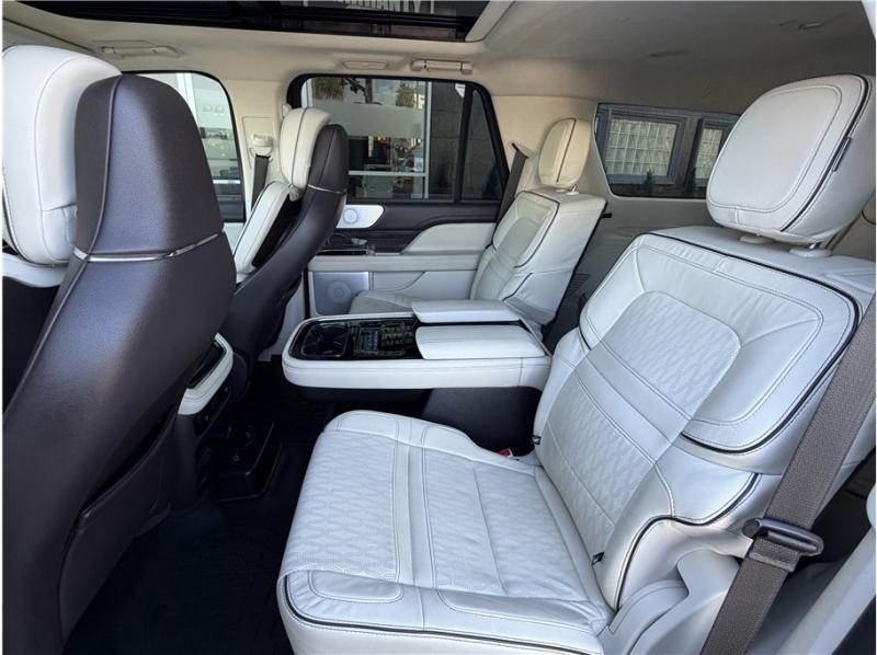 2022 Lincoln Navigator Black Label Sport Utility 4D