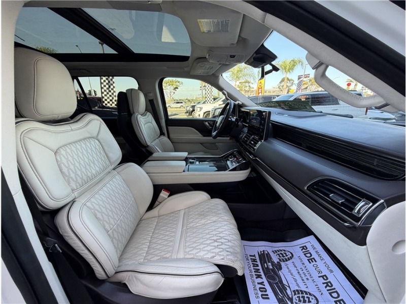 2022 Lincoln Navigator Black Label Sport Utility 4D
