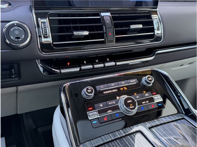 2022 Lincoln Navigator Black Label Sport Utility 4D