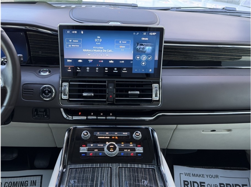 2022 Lincoln Navigator Black Label Sport Utility 4D