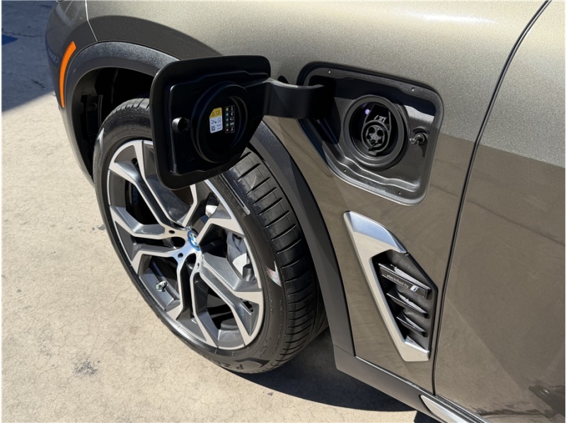2024 BMW X5 xDrive50e Sport Utility 4D