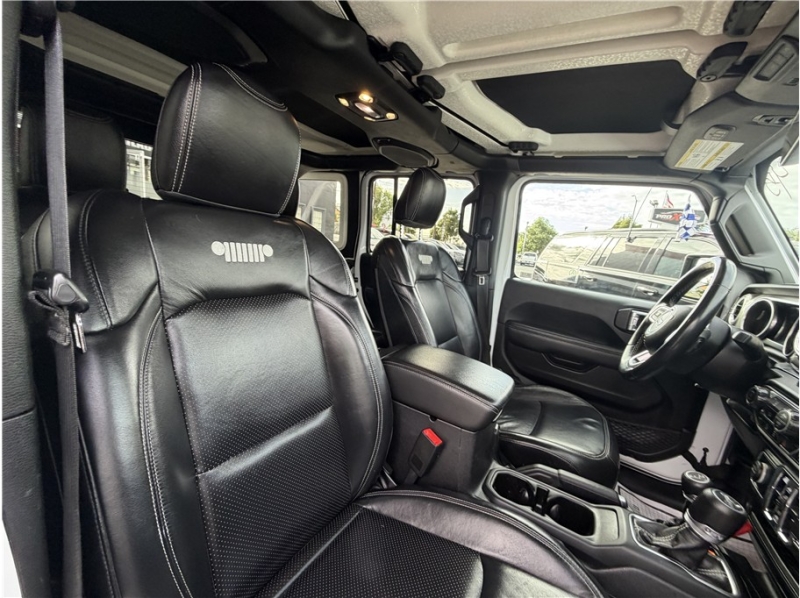 2019 Jeep Wrangler Unlimited Sahara Sport Utility 4D