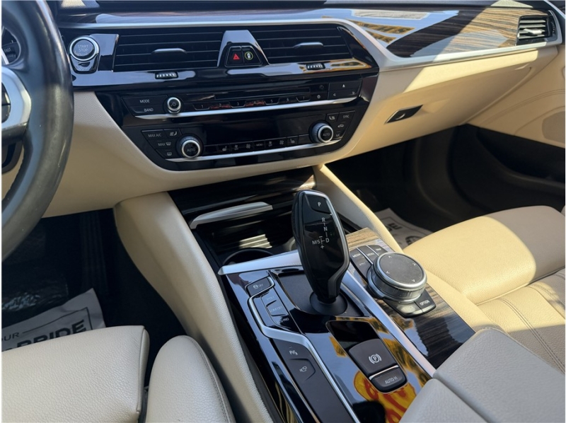 2019 BMW 5 Series 540i Sedan 4D
