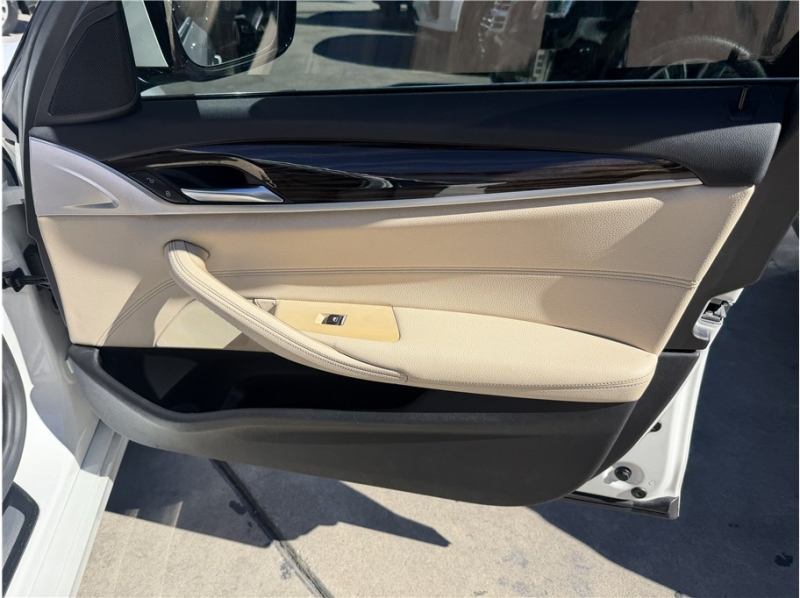2019 BMW 5 Series 540i Sedan 4D