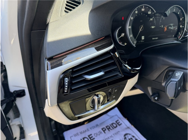 2019 BMW 5 Series 540i Sedan 4D