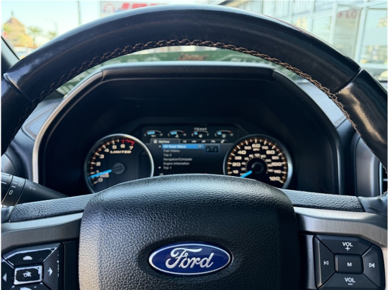 2017 Ford F150 SuperCrew Cab Limited Pickup 4D 5 1/2 ft
