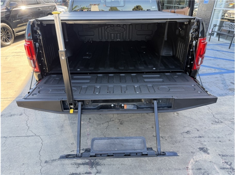 2017 Ford F150 SuperCrew Cab Limited Pickup 4D 5 1/2 ft