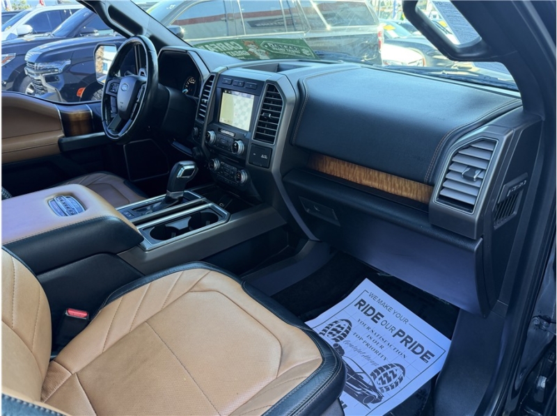 2017 Ford F150 SuperCrew Cab Limited Pickup 4D 5 1/2 ft