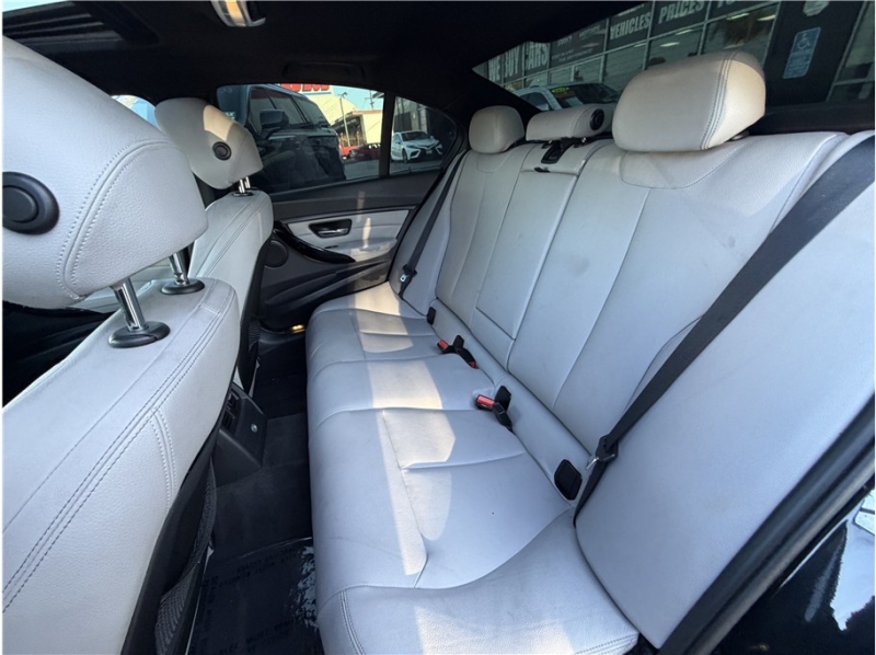 2013 BMW 3 Series 335i Sedan 4D