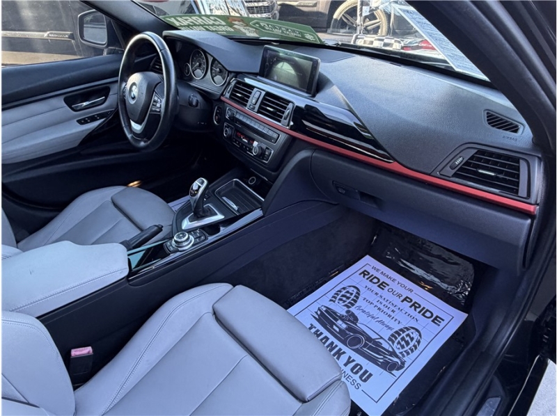 2013 BMW 3 Series 335i Sedan 4D