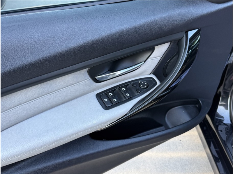 2013 BMW 3 Series 335i Sedan 4D