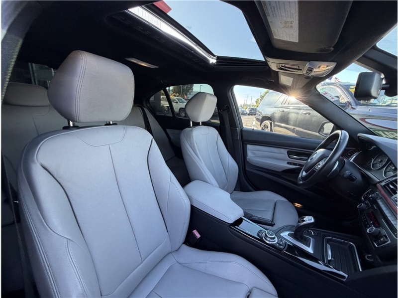2013 BMW 3 Series 335i Sedan 4D
