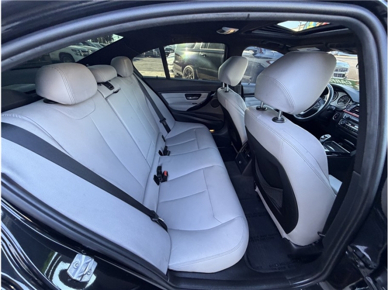 2013 BMW 3 Series 335i Sedan 4D