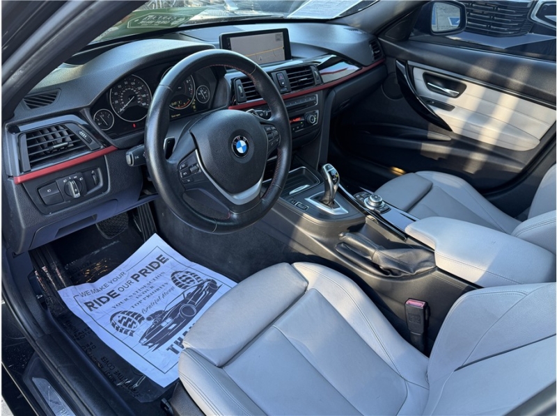 2013 BMW 3 Series 335i Sedan 4D